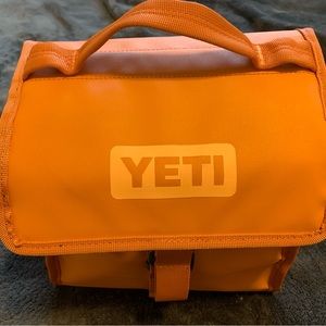 Yeti lunch bag